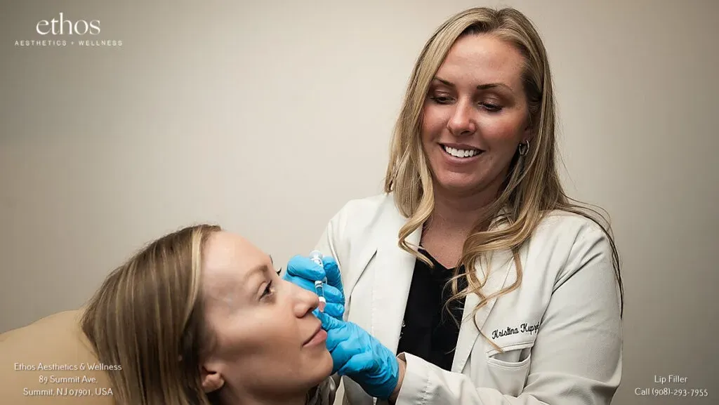Ethos injector performing a filler treatment on a smiling client