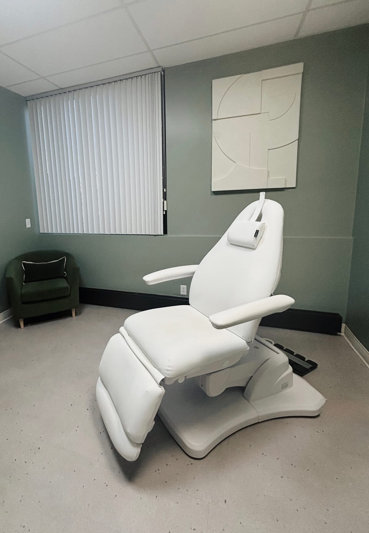 Holmdel Ethos treatment room with sage walls